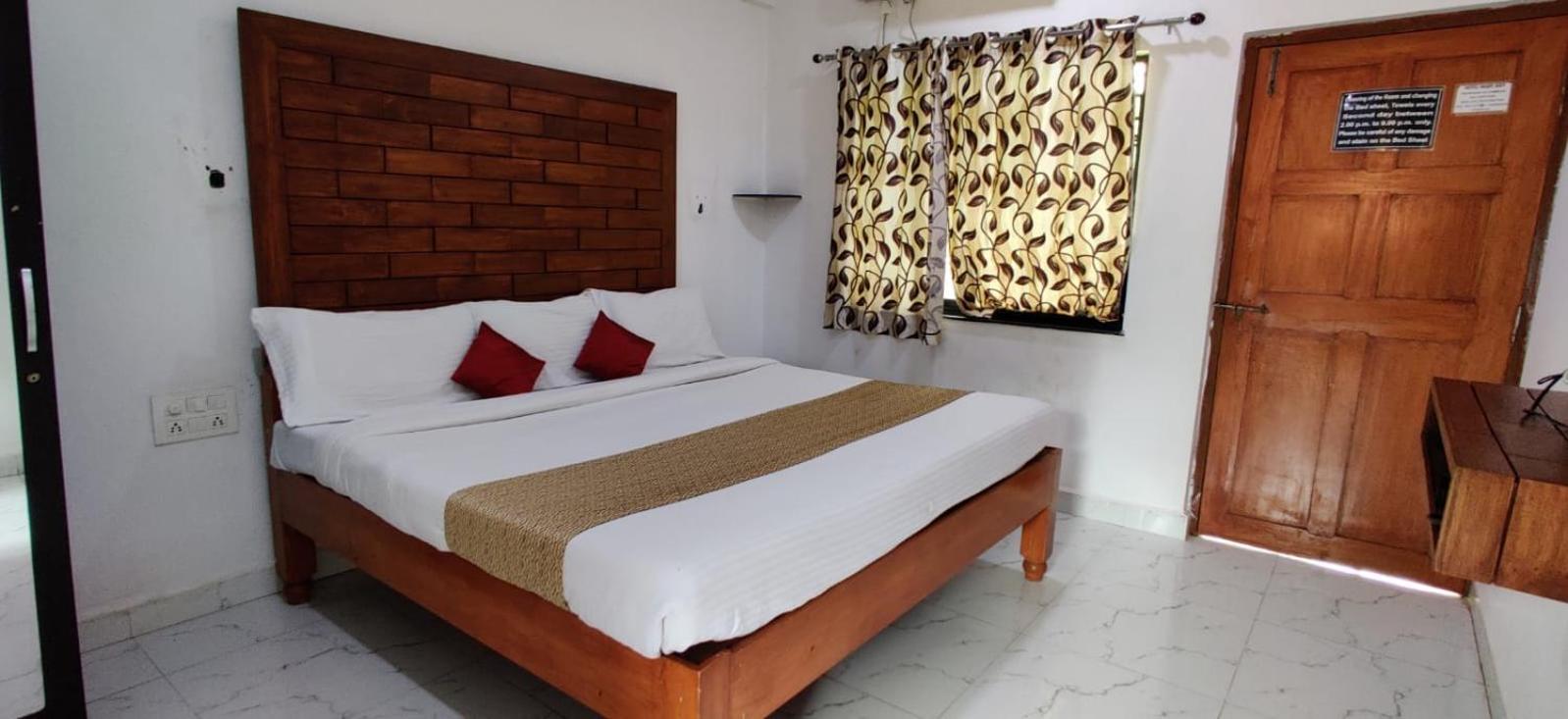 Hotel Mj Beach Resort Baga Ngoại thất bức ảnh