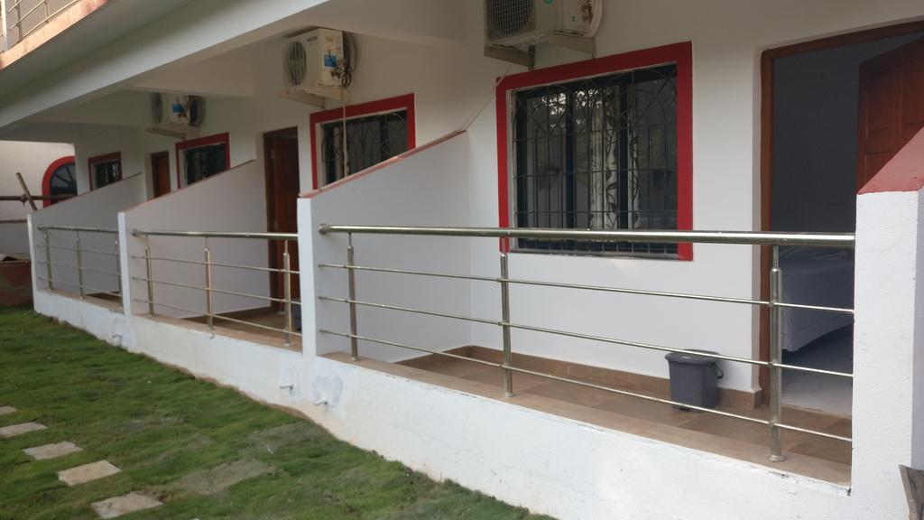 Hotel Mj Beach Resort Baga Ngoại thất bức ảnh