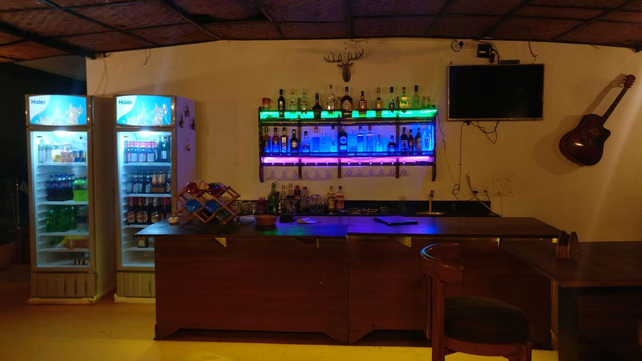 Hotel Mj Beach Resort Baga Ngoại thất bức ảnh